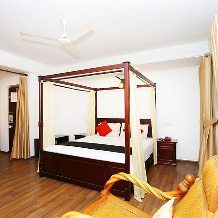 Capital O 37763 Bright Heritage Kochi Bagian luar foto